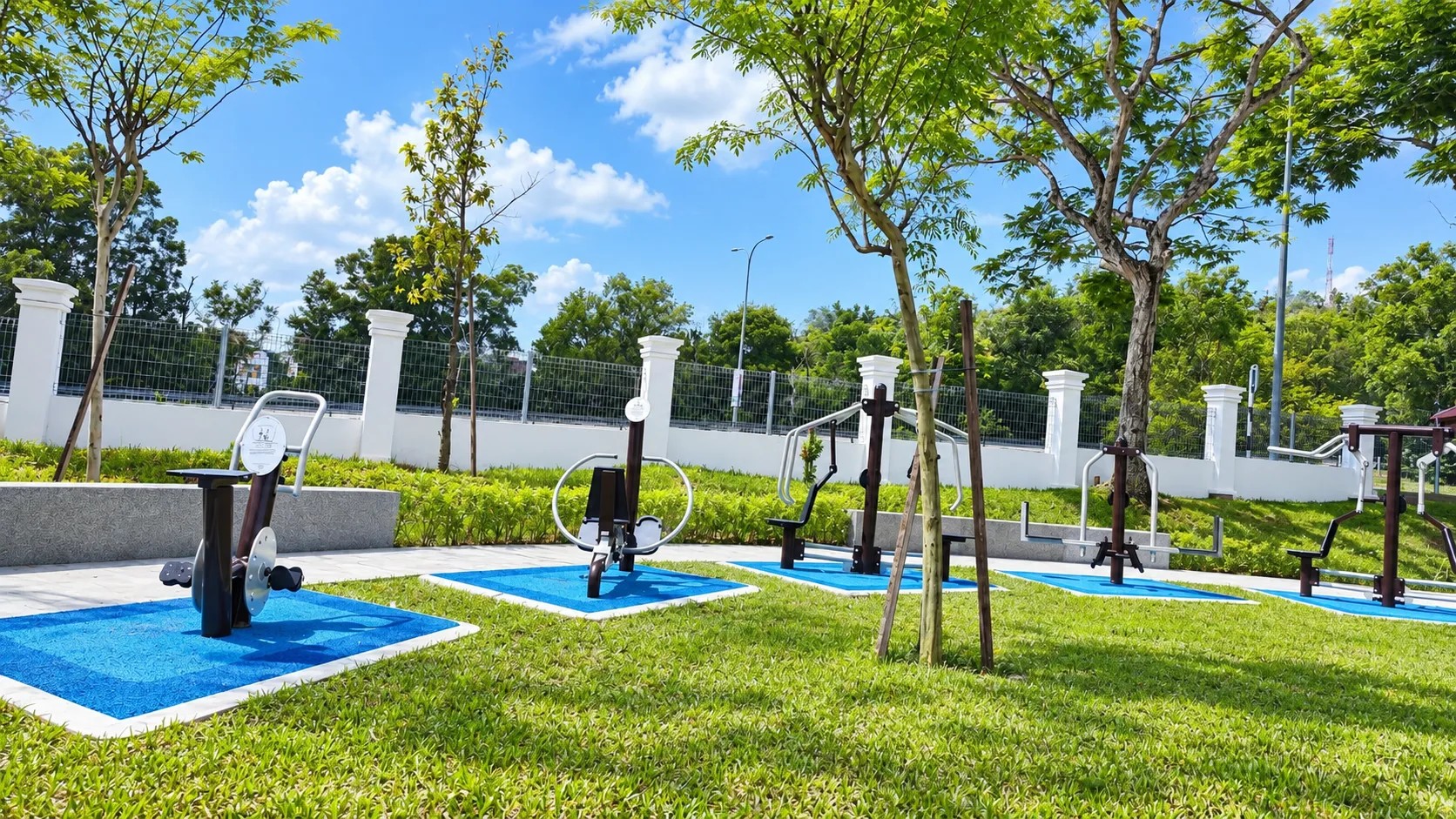 Akasia facility — outdoor gym